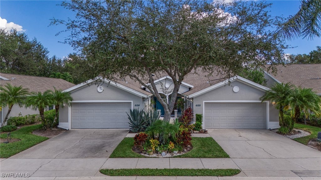 6120 Mandalay Cir 69, Naples