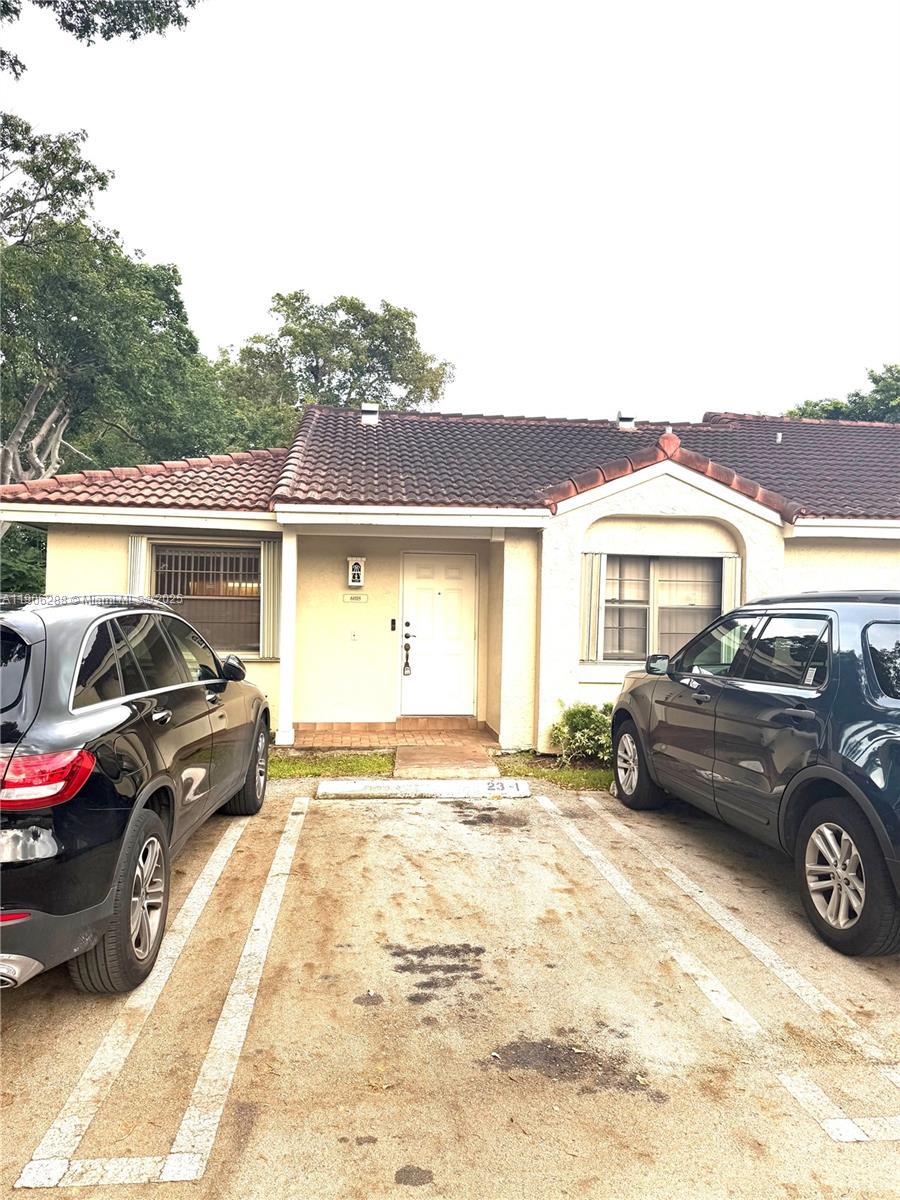 6018 Nw 172nd Terr Cir, Hialeah