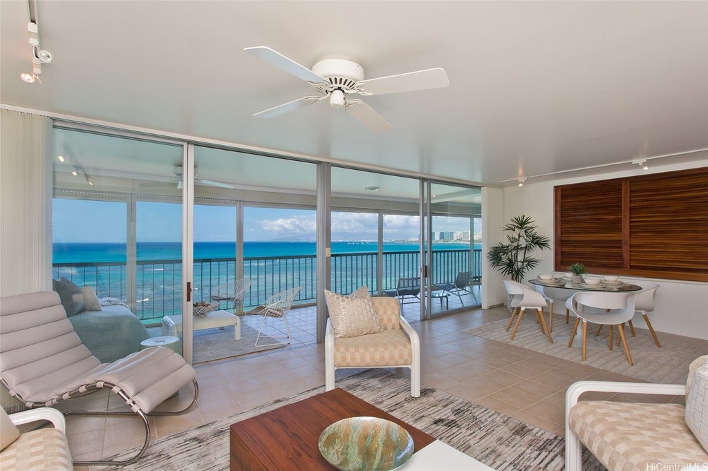 (unit #601, 602) 2877 Kalakaua Avenue, Honolulu