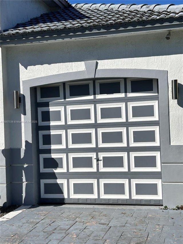 4 of 32 - 4607 Nw 165th St, Miami Gardens, FL