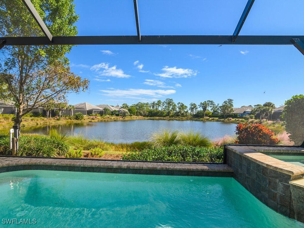 7113 Dominica Dr, Naples