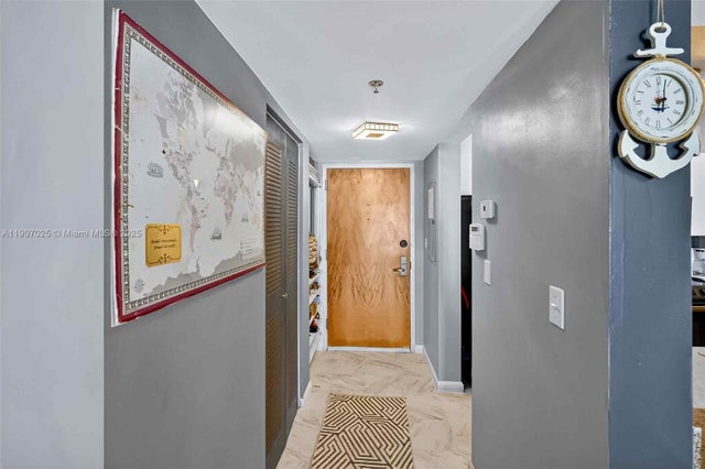 3 of 44 - 1200 Brickell Bay Dr 3914, Miami, FL