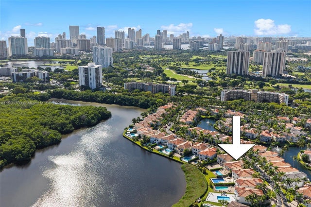 2 of 46 - 20905 Ne 32nd Ave, Aventura, FL