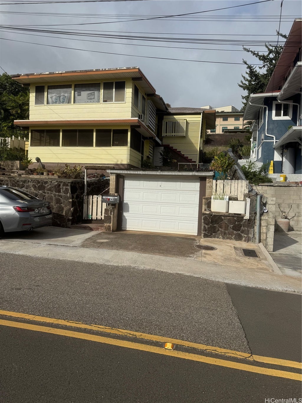 2248 Makanani Drive, Honolulu