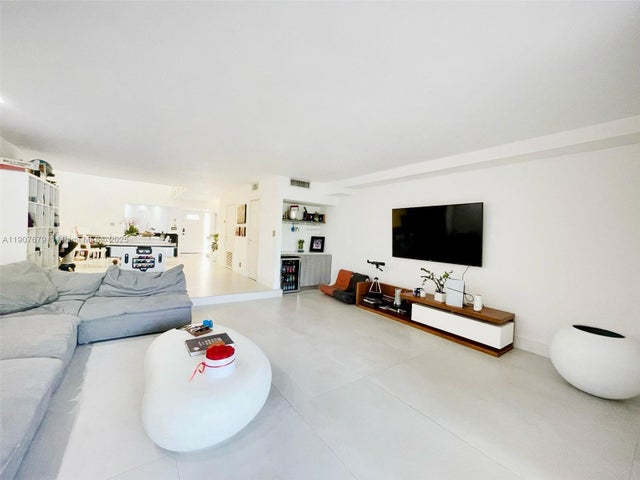 3 of 26 - 20444 Ne 34th Ct 12, Aventura, FL