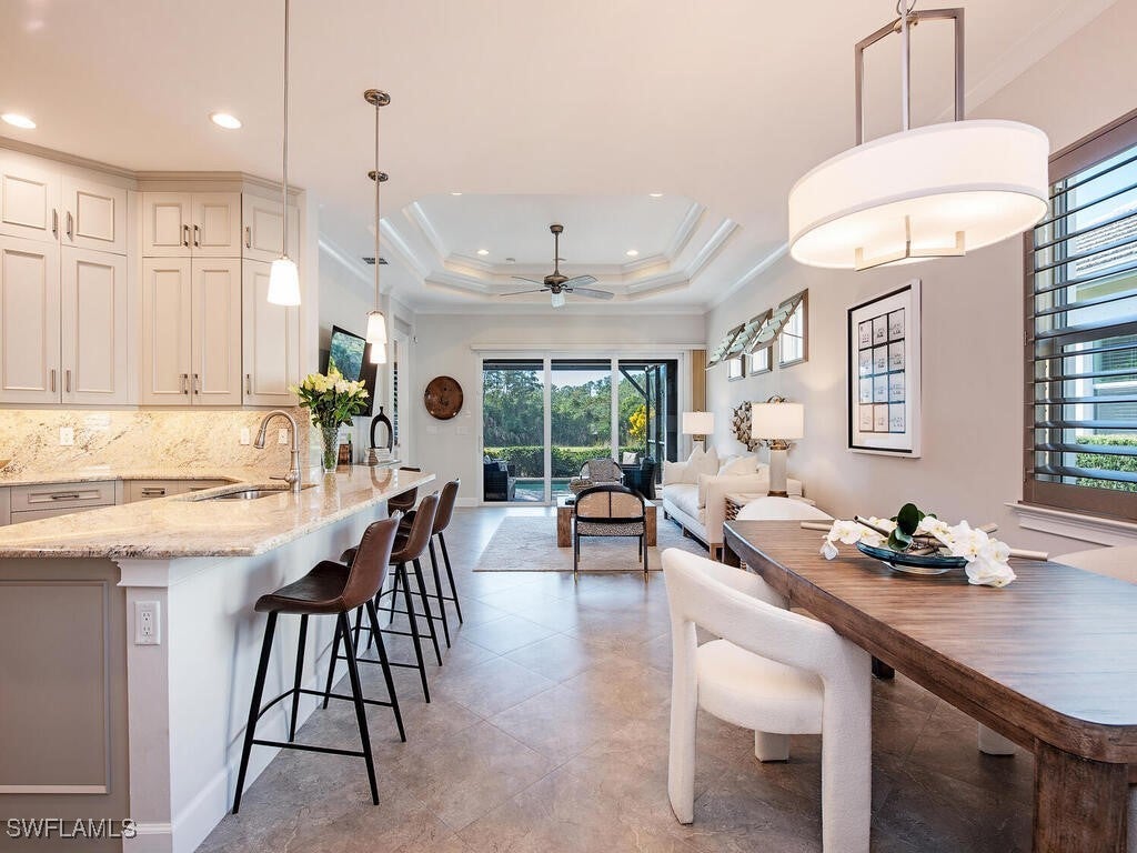 7166 Dominica Dr, Naples