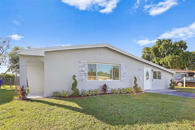 2 of 71 - 1430 N 65th Ave, Hollywood, FL