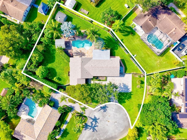 2 of 34 - 11350 Sw 127th St, Miami, FL