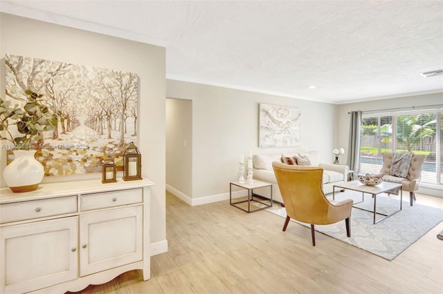 4 of 34 - 11350 Sw 127th St, Miami, FL