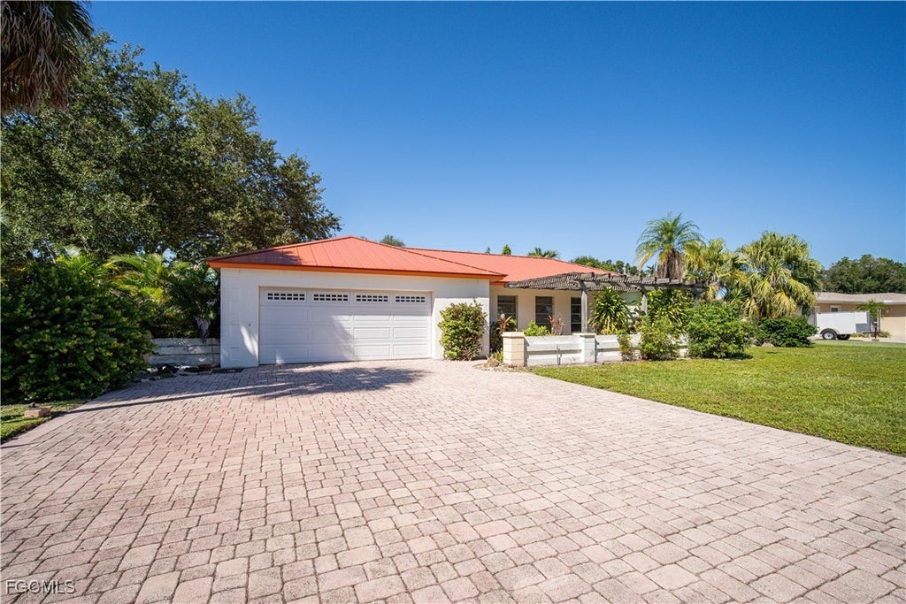 10160 Mcgregor Blvd, Fort Myers