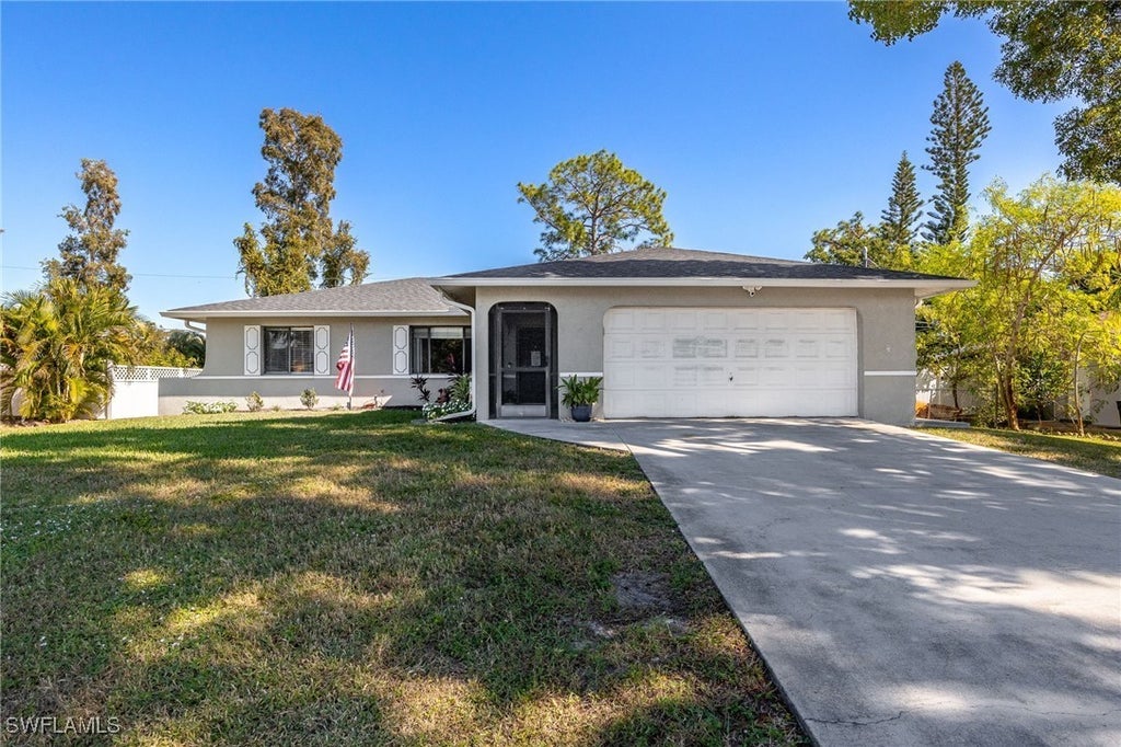 18613 Bradenton Rd, Fort Myers