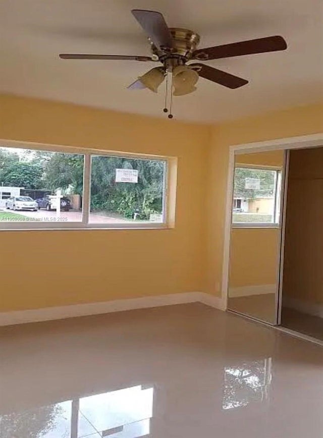 5 of 12 - 6641 Freedom St, Hollywood, FL