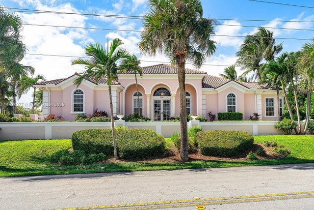 2 of 46 - 705 Ocean Dr, Juno Beach, FL