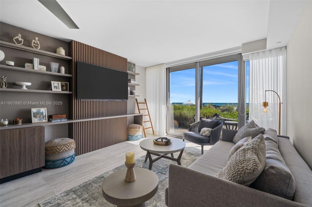 3 of 11 - 18975 Collins Ave Cabana 4, Sunny Isles Beach, FL