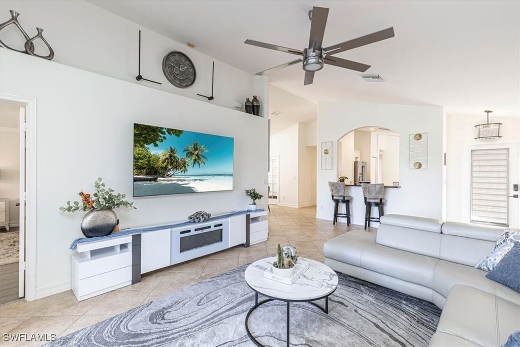1630 Triangle Palm Ter, Naples