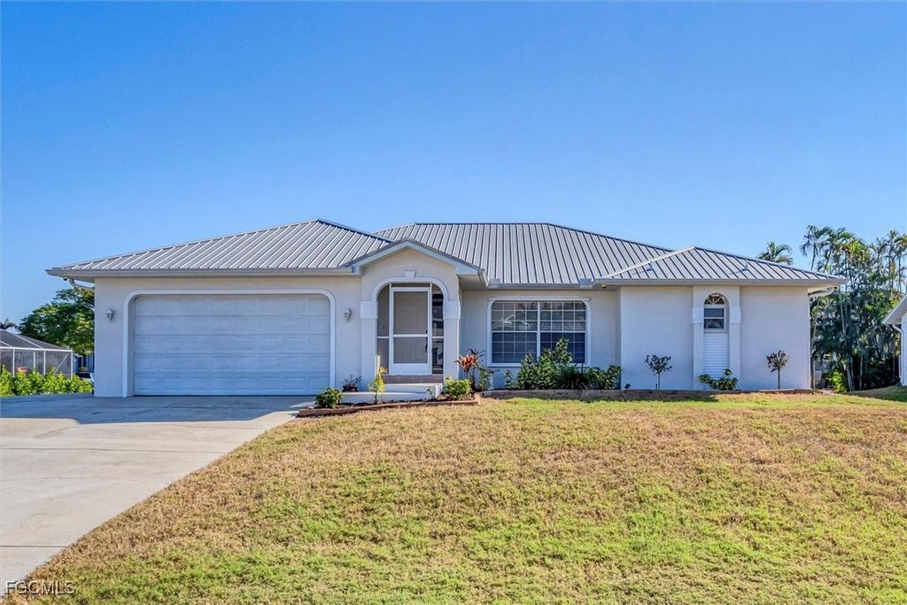 17585 Blackfriar Dr, Fort Myers