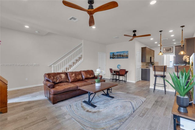 5 of 23 - 4810 Eucalyptus Dr 3, Hollywood, FL