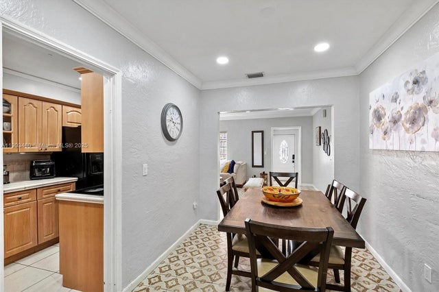 5 of 34 - 7231 Sw 6th St, Miami, FL