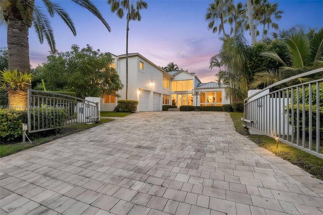 5 of 27 - 145 Biscay Dr, Bal Harbour, FL