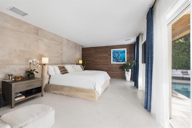 5 of 52 - 1233 102nd St, Bay Harbor Islands, FL