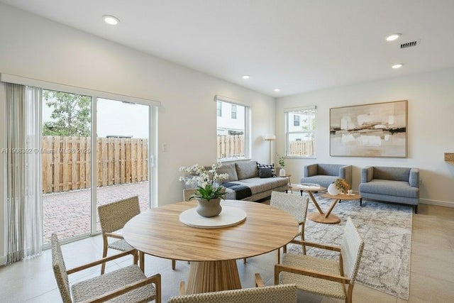 12845 Nw 24th Ave, Miami