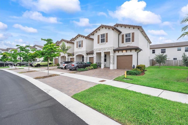 4 of 36 - 12845 Nw 24th Ave, Miami, FL