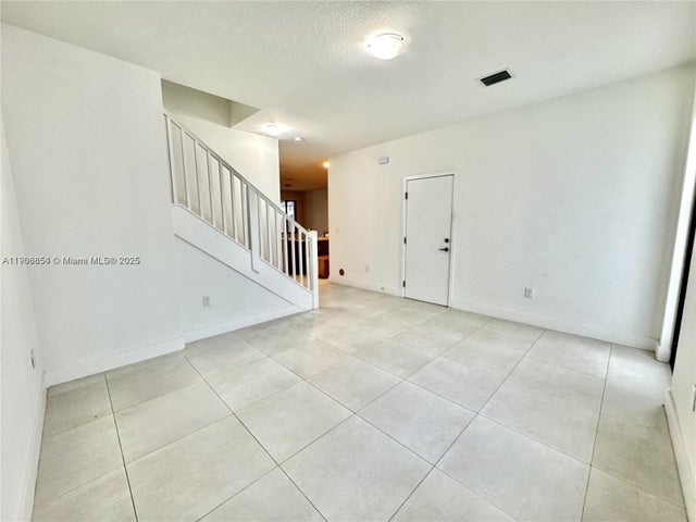 3 of 26 - 13627 Sw 157th Ct, Miami, FL