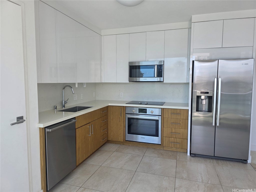 (unit #1303) 629 Keeaumoku Street, Honolulu