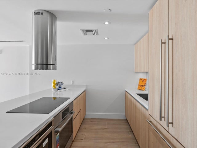 4 of 56 - 9901 W Bay Harbor Dr 605, Bay Harbor Islands, FL