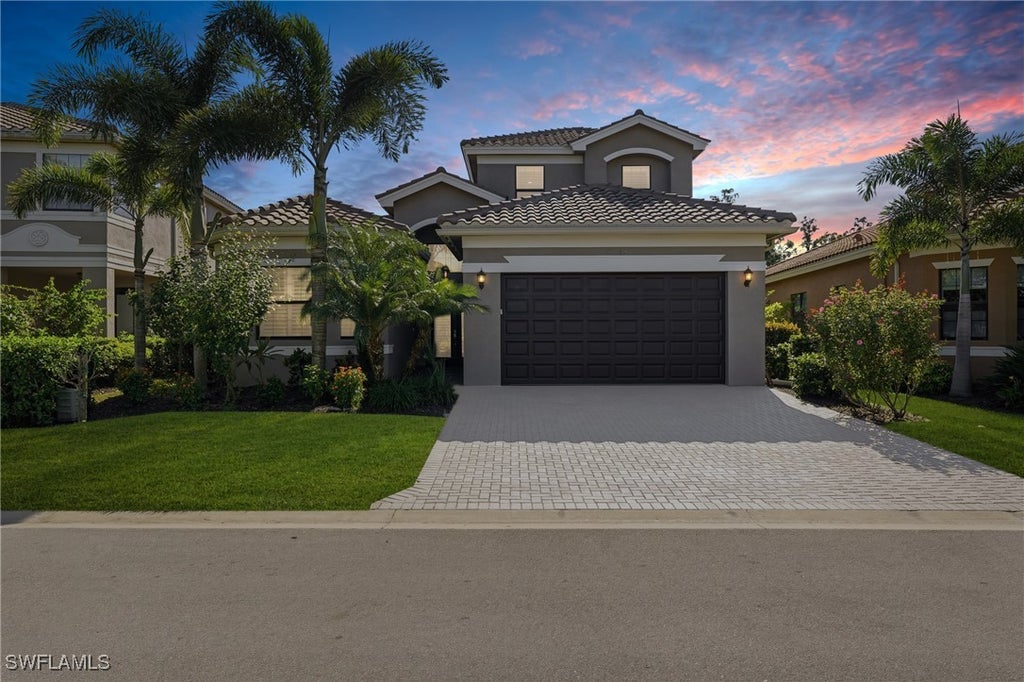 10043 Chesapeake Bay Dr, Fort Myers