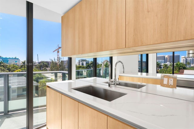 4 of 41 - 9901 W Bay Harbor Dr 506, Bay Harbor Islands, FL