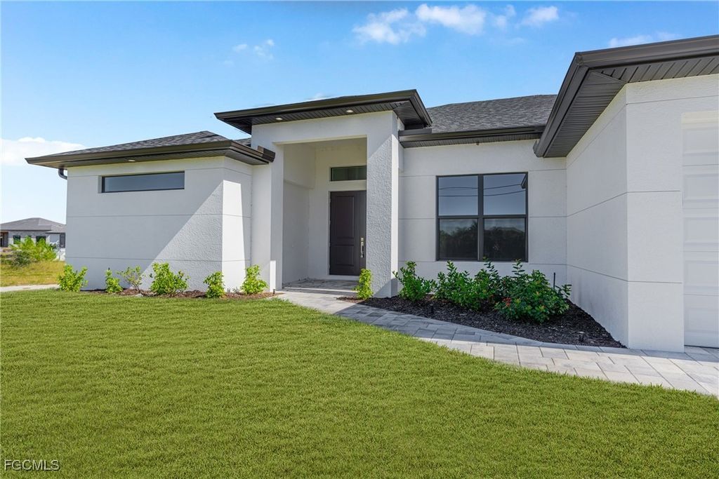 1003 Nw 33rd Ave, CAPE CORAL