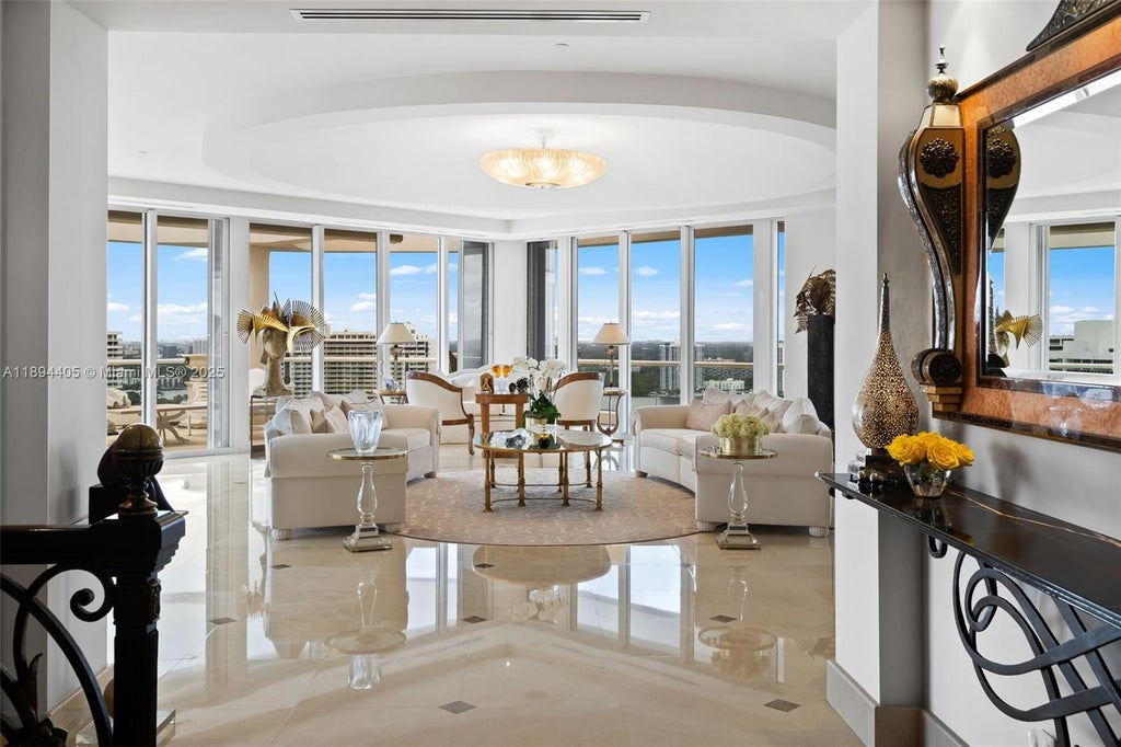 7000 Island Blvd Ph-02, Aventura