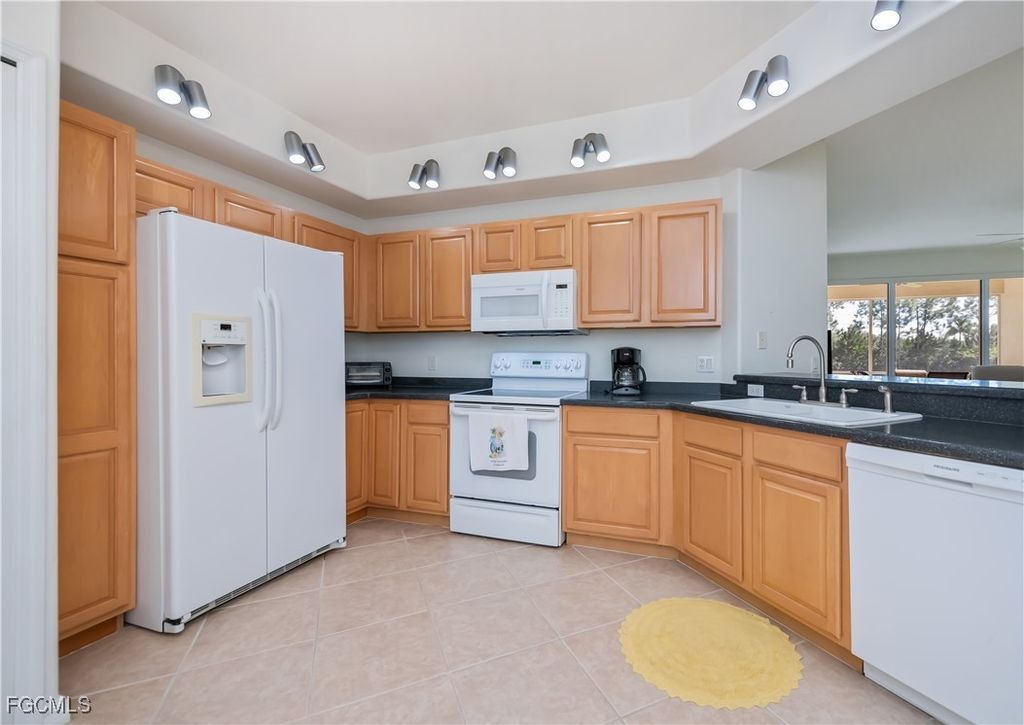 10109 Colonial Country Club Blvd 2404, FORT MYERS