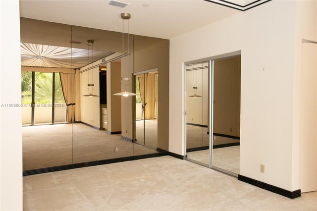 5 of 59 - 3000 Island Blvd Wste1, Aventura, FL