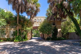 Photo of Listing #A11909117