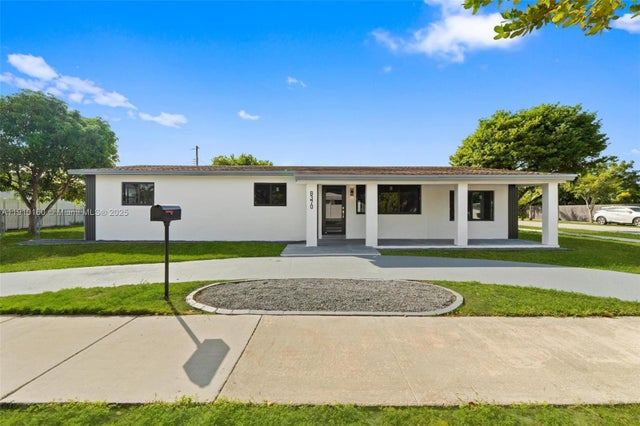 8370 Sw 46th St, Miami