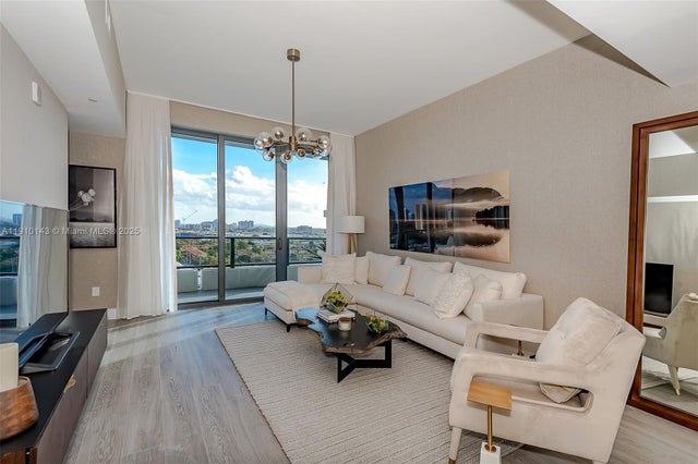 2 of 28 - 2960 Ne 207th St 1112, Aventura, FL