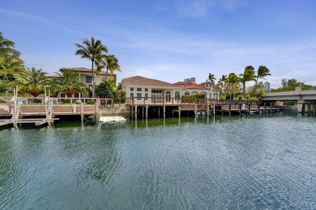 3 of 66 - 1385 Harbor Vw E, Hollywood, FL