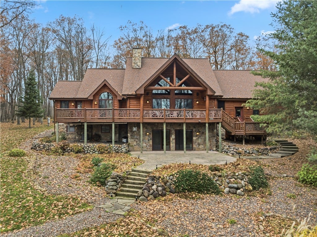 1996 State Road 40, Exeland