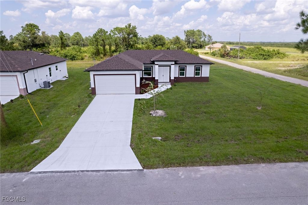 1251 Bari St E, LEHIGH ACRES