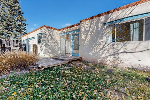 1017 Practilliano Drive, Santa Fe
