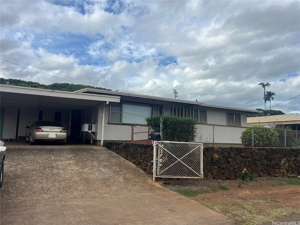 94-962 Kahuailani Street, Waipahu