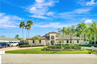 Photo of Listing #A11910055