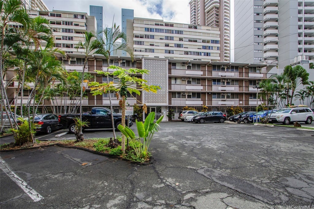 (unit #307) 1867 Kaioo Drive, Honolulu