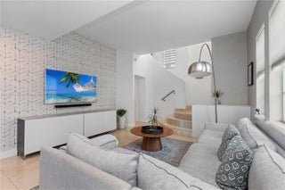 Photo of Listing #A11911146