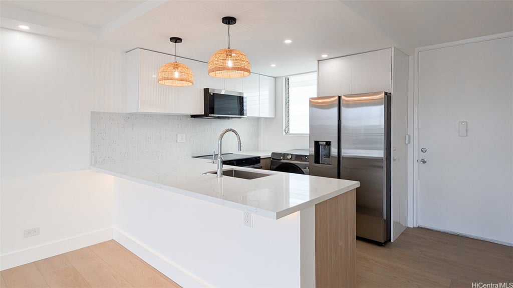 (unit #501) 1716 Keeaumoku Street, Honolulu