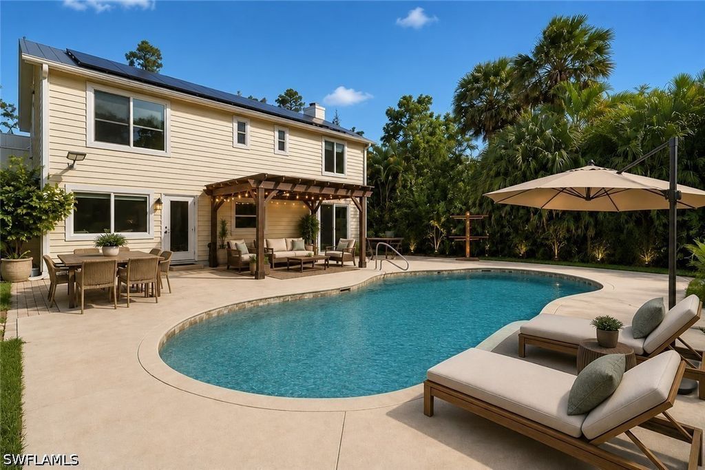 5092 Boxwood Way, Naples