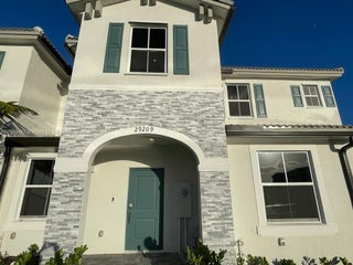 Photo of Listing #A11909487