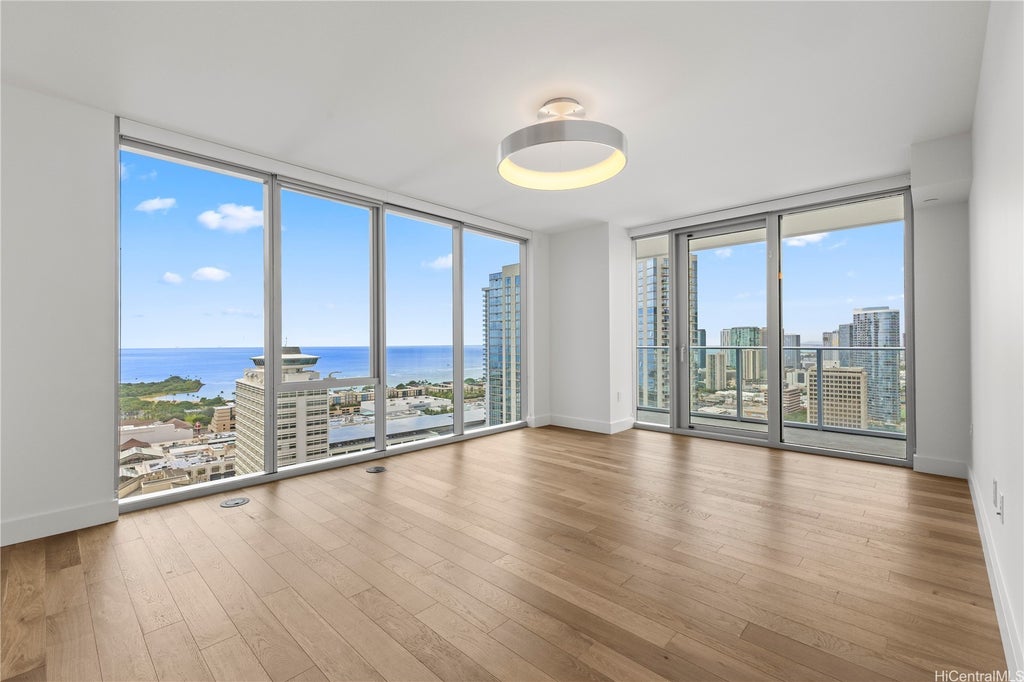 (unit #3212) 629 Keeaumoku Street, Honolulu